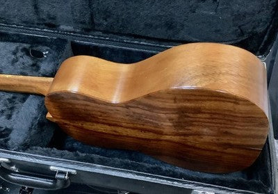 KAMAKA HF-4 BARITONE UKULELE, CRAFTED FROM PREMIUM HAWAIIAN KOA WOOD.