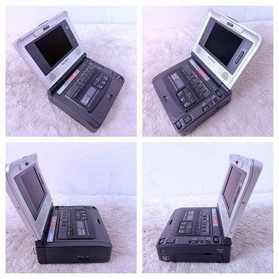 SONY GV-D800 DIGITAL8 HI8 VIDEO8 VIDEO WALKMAN COMPLETE BOX REMOTE TESTED
