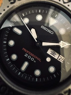SEIKO 7C43-6A10 PROFESSIONAL 200M TITANIUM VINTAGE DIVER QUARTZ WATCH BLACK