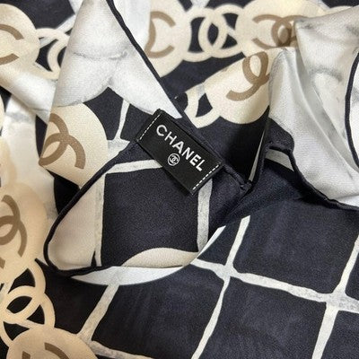 CHANEL CAMELLIA FLORAL SILK SCARF BLACK WHITE 90×90CM WITH BOX