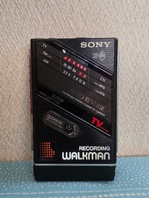 SONY WALKMAN WM-F202 CASSETTE PLAYER RADIO - FM AM - BATTERY COMPARTMENT ISSUE