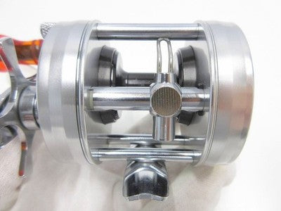 ABU AMBASSADOR 2500C 70017/46 BAITCASTING REEL JAPAN MADE SILVER ABU GARCIA