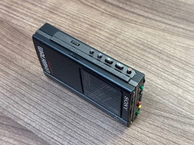 SONY WALKMAN WM-F404 FM/AM CASSETTE PLAYER RECORDER JAPAN