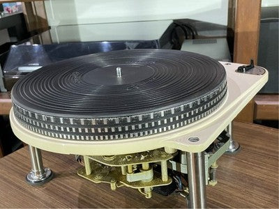 GARRARD 301 TURNTABLE (50HZ) WITH MOUNTING BOLTS AND INSTRUCTION MANUAL