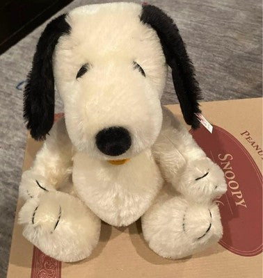 STEIFF SNOOPY CREAM 26 EDITION 1500PCS LIMITED PLUSH DOLL W/BOX
