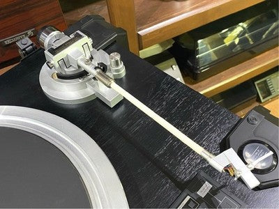 PIONEER PL-70L2 QUARTZ DIRECT DRIVE TURNTABLE S-SHAPED TONEARM