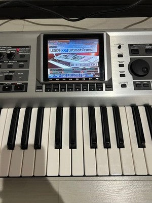 ROLAND FANTOM X6 SYNTHESIZER KEYBOARD 61 KEYS WORKING CLEAN CONDITION