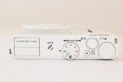 NIKON COOLPIX P330 WHITE COMPACT DIGITAL CAMERA FOR PARTS NOT WORKING