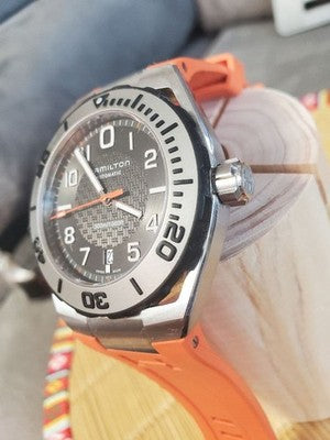 HAMILTON KHAKI NAVY SUB AUTO H786150 43MM STAINLESS STEEL DATE WATCH USED