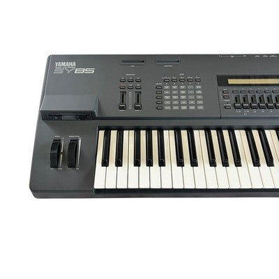YAMAHA SY85 SYNTHESIZER WORKSTATION KEYBOARD WITH HARD CASE & MANUAL