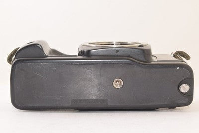 CONTAX RX BODY FILM SLR CAMERA Y/C MOUNT FOR PARTS NOT WORKING