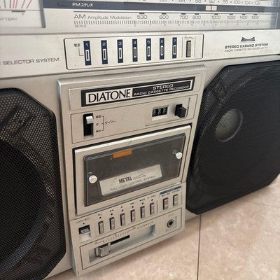 DIATONE JR-711 VINTAGE BOOMBOX RADIO CASSETTE PLAYER WITH MANUAL JAPAN