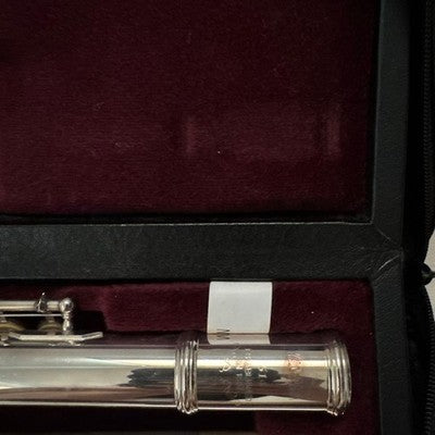 YAMAHA YFL-514 SILVER FLUTE W/HARDCASE YFL514 MADE IN JAPAN.