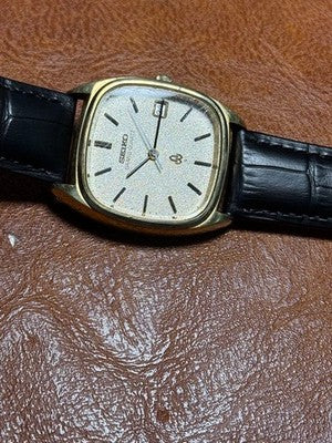 SEIKO GRAND QUARTZ SQUARE WATCH FROM THE 1970S VINTAGE MEN'S WRISTWATCH AS IS