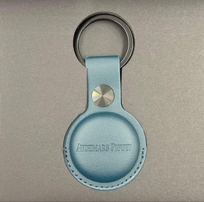 AUDEMARS PIGUET LEATHER KEYCHAIN WITH AIRTAG LUXURY KEYRING ACCESSORY BLACK