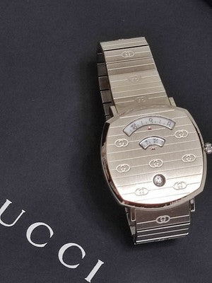 GUCCI GRIP WATCH 38MM YA157410 STAINLESS STEEL SILVER UNUSED W/ BOX & PAPERS
