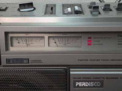 HITACHI PADISCO TRK-8800 VINTAGE BOOMBOX RADIO CASSETTE PLAYER 1980S JAPAN