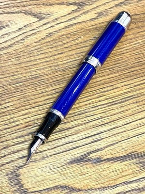 Montblanc 2003 Jules Verne Writers Series Fountain Pen M Nib Blue w/ Box Rare