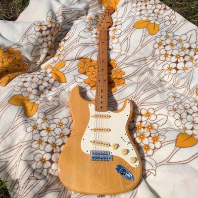 YAMAHA SR500S STRATOCASTER TYPE ELECTRIC GUITAR ROCK  FROM JAPAN