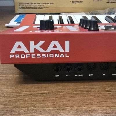 AKAI MPC KEY 37 PRODUCTION SYNTHESIZER WORKSTATION - UNUSED, COMPLETE W/ BOX