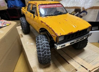 RC4WD C2X CRAWLER HILUX REAR BED CUSTOM W/ PROLINE TIRES ALUMINUM WHEELS 1/10
