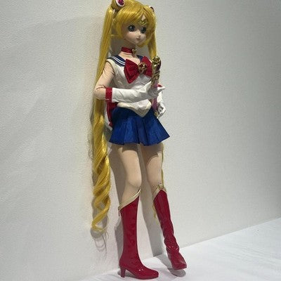 VOLKS DOLLFIE DREAM SISTER DDS SAILOR MOON TSUKINO USAGI DOLL FIGURE W/BOX USED