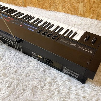 YAMAHA KX76 SYNTHESIZER MIDI MASTER KEYBOARD CONTROLLER 76 KEYS TESTED