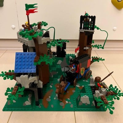 LEGO 6079 ELKWOOD FORTRESS OLD FORESTMAN SET - INCOMPLETE, NO BOX/INSTRUCTIONS