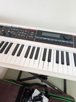 ROLAND JUNO-DI SYNTHESIZER KEYBOARD 61-KEY W/ STAND ADAPTER MANUAL FROM JAPAN