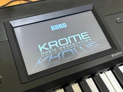 KORG KROME73 WORKSTATION KEYBOARD W/ ADAPTER MANUAL CASE FROM JAPAN