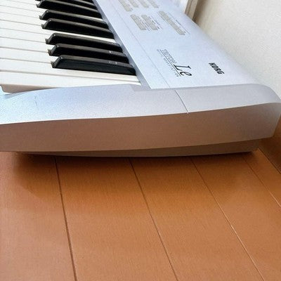 KORG TRITON LE61 61-KEY SYNTHESIZER MUSIC WORKSTATION W/ ADAPTER MANUALS