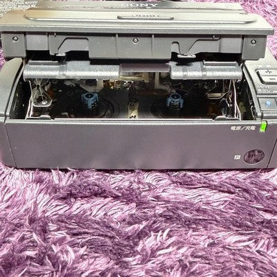 SONY GV-D200 DIGITAL8 HI8 8MM PORTABLE VIDEO CASSETTE RECORDER DECK W/REMOTE