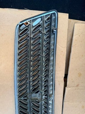 TOYOTA JZX100 CHASER TOURER V LATE MODEL OEM FRONT GRILLE GENUINE JDM PART
