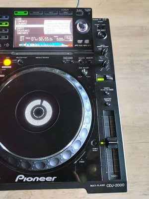 PIONEER CDJ-2000 PROFESSIONAL DJ MULTI PLAYER - E-8709 ERROR CLEAR, NEW CABLES