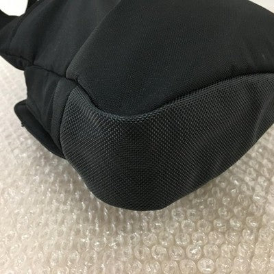 TUMI 5132D SHOULDER BAG MESSENGER POUCH T-TECH CENTRE ZIP POUCH BLACK x RED