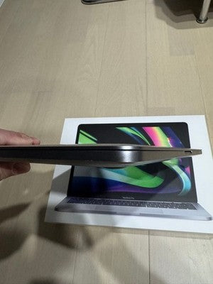 APPLE MACBOOK PRO M1 13.3-INCH 2021 16GB RAM 256GB SSD EXCELLENT FULL BOX