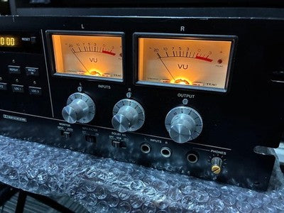TASCAM 112 MKII PROFESSIONAL 3-HEAD CASSETTE DECK