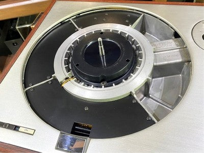 LUXMAN PD131 TURNTABLE WITH SME ARM BASE, ORIGINAL BOX TURNTABLES EXCELLENT+++++