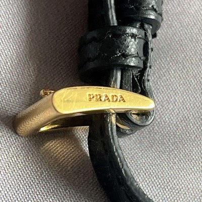 PRADA SHOULDER WALLET BLACK SAFFIANO LEATHER METAL LOGO CROSSBODY BAG Y2K