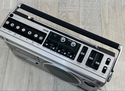 SONY CF-1980V RADIO CASSETTE PLAYER FROM THE SHOWA ERA. EXCELLENT++++