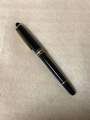 MONTBLANC MEISTERSTUCK BLACK GOLD FOUNTAIN PEN NIB 14K RESIN MADE IN GERMANY