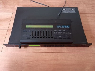 ROLAND D-110 PG-10 SYNTHESIZER MODULE + PROGRAMMER LA SOUND SOURCE JAPAN USED
