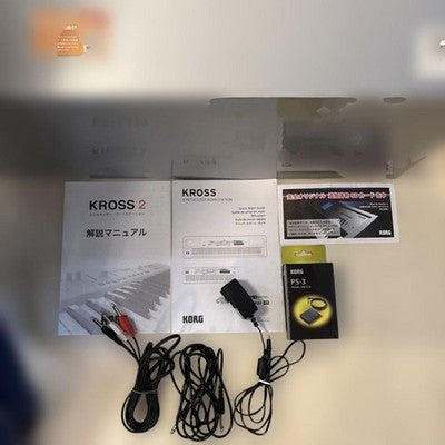 KORG KROSS2-61-SC SYNTHESIZER WITH CASE AND ACCESSORIES EXCELLENT CONDITION NEW
