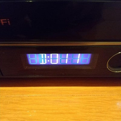 SHARP AQUOS BLU-RAY RECORDER BD-HDV22 WITH VHS FOR PARTS OR NOT WORKING