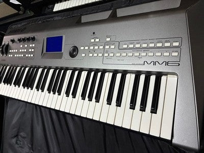 YAMAHA MM6 61-KEY SYNTHESIZER TESTED WORKING W/ ORIGINAL CASE ADAPTER JAPAN