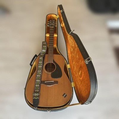 YAMAHA FG-180 RED LABEL RARE VINTAGE ACOUSTIC GUITAR FROM JAPAN EXCELLENT+++