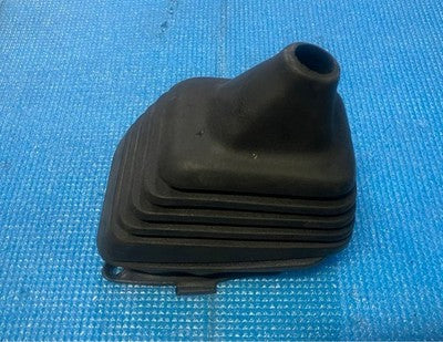 TOYOTA AE86 LEVIN TRUENO T50 TRANSMISSION SHIFT LEVER BOOT 4AG USED