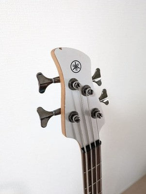 YAMAHA TRBX504 4-STRING BASS GUITAR, ROSEWOOD FINGERBOARD, TRANSLUCENT