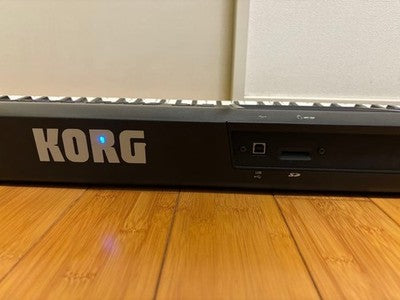 KORG KROME73 WORKSTATION KEYBOARD W/ ADAPTER MANUAL CASE FROM JAPAN