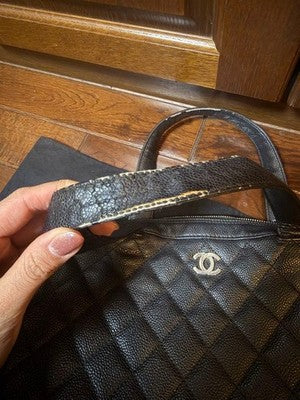 CHANEL MATELASSÉ CAVIAR LEATHER HANDBAG BLACK A4 COMPATIBLE AUTHENTIC